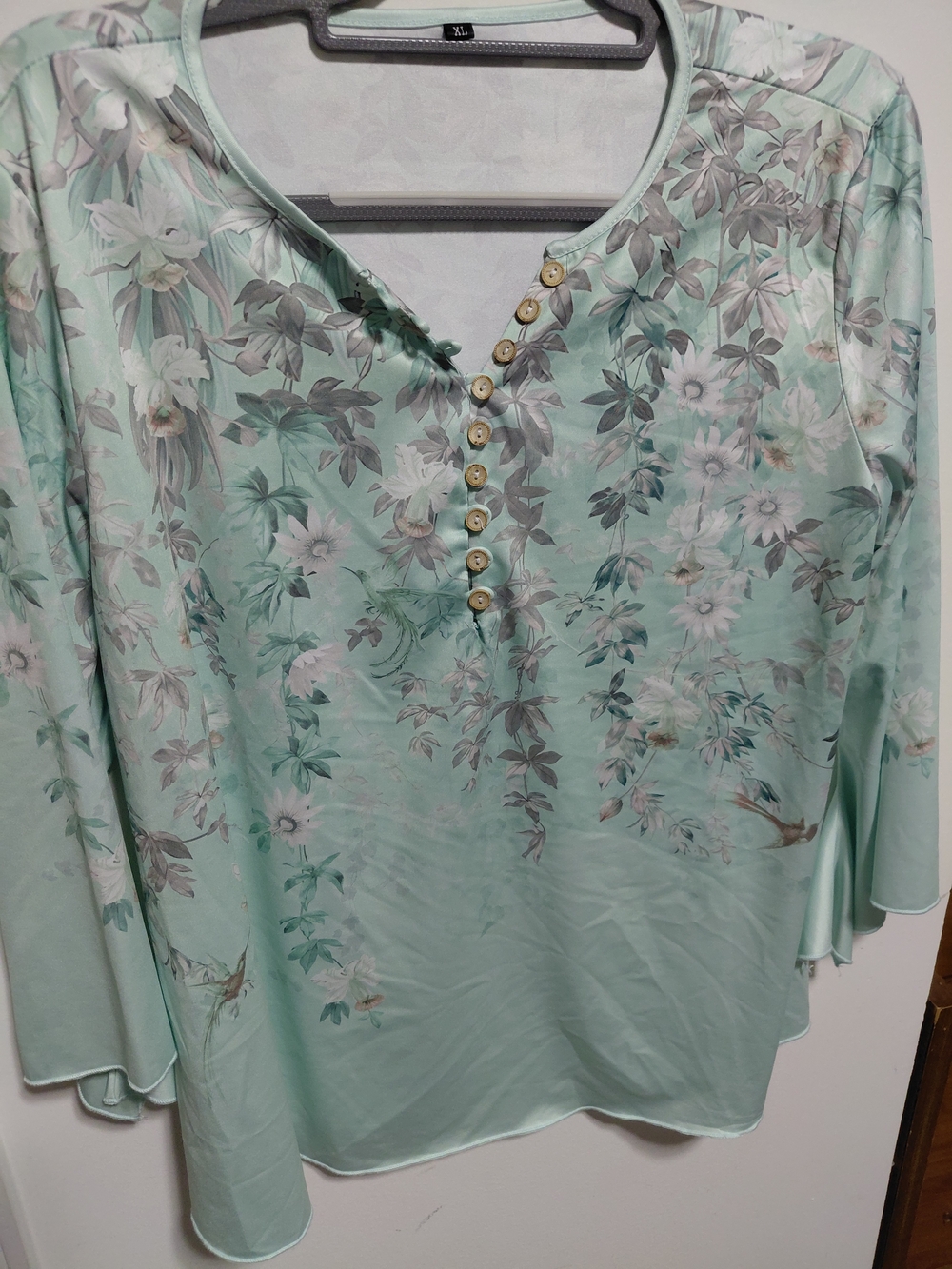 Women's Mint Green Floral Henley Long Sleeve Top